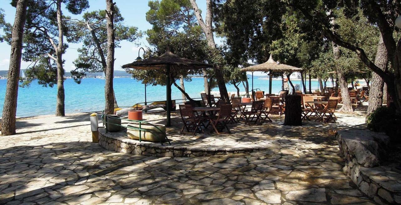 Seahorse Mobile Home, Soline Biograd بيوغْغاد نا موغو المظهر الخارجي الصورة