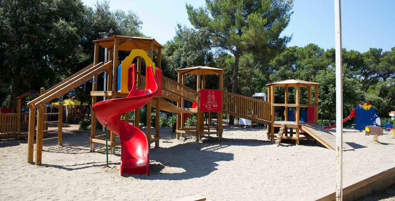 Seahorse Mobile Home, Soline Biograd بيوغْغاد نا موغو المظهر الخارجي الصورة
